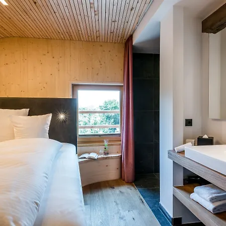 Werdenfelserei Hotel 4*
