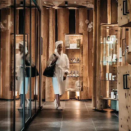 Werdenfelserei Hotel 4*